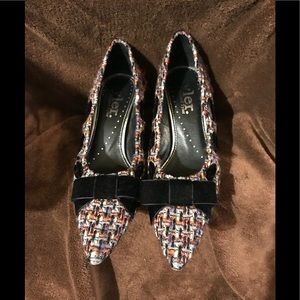 Richard Tyler tweed heels with velvet bow